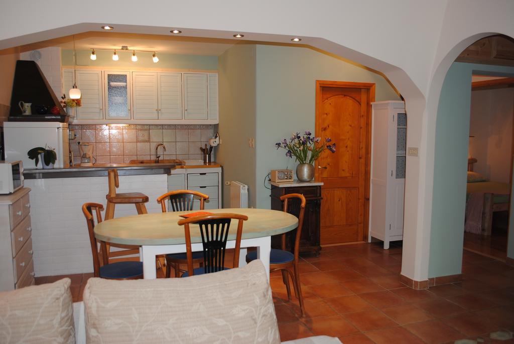 Apartments Natura Makarska Zimmer foto